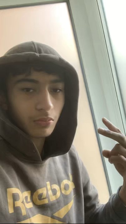 Hi