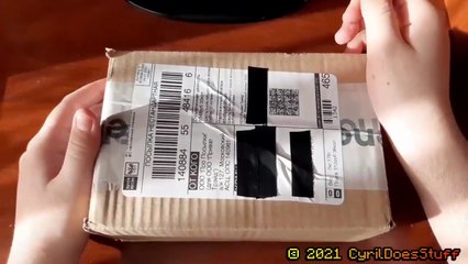 I got a parcel. Let's see what's inside!