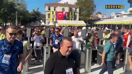 Fenerbahçe Kulübünün olağanüstü seçimli genel kurulunda oy verme işlemi başladı