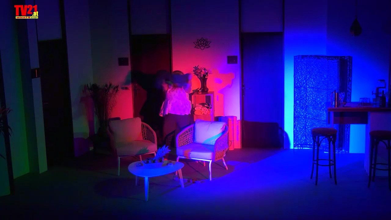 Komödie am Kai - MÄNNERFREI – Die Komödie, die alles sprengt!