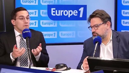 Quand François Hollande rencontre un auditeur d'Europe 1 dans un train... et lui avoue «avoir eu tort» sur les heures supplémentaires