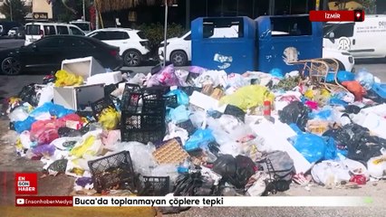 İzmir'in Buca ilçesinde toplanmayan çöplere tepki
