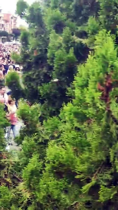 Manifestación en El Prat contra la nueva tasa de residuos