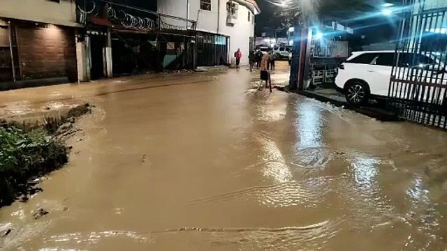 ext-lluvias-de-sabado-dejan-viviendas-afectadas-y-zonas-aisladas-por-inundaciones-210925
