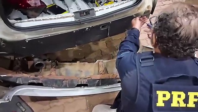PRF apreende 50 kg de cabelos humanos escondidos em carro na BR-277 em Cascavel