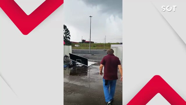 Vendaval destrói estruturas de evento no Autódromo de Cascavel