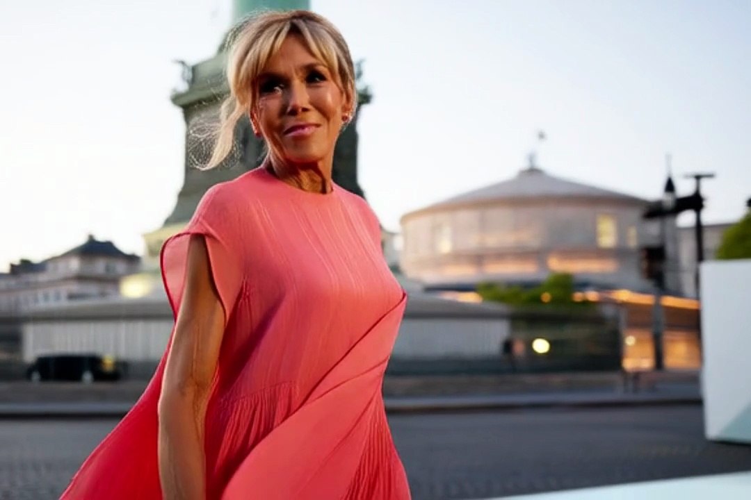 Brigitte Macron's Elegant Teal Ruffle Dress Timeless Fashion for Women Over 60 in 2025