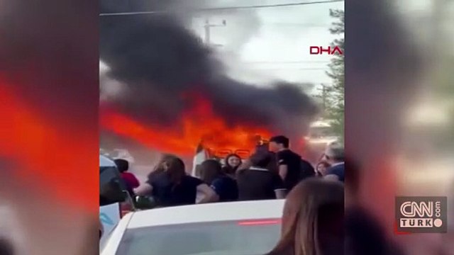 Mersin'de facianın eşiğinden dönüldü! Öğrenci servisi böyle yandı