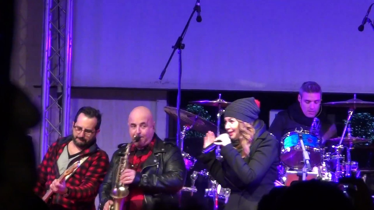 Cristina D'Avena feat. Gem Boy - Occhi di gatto (live)