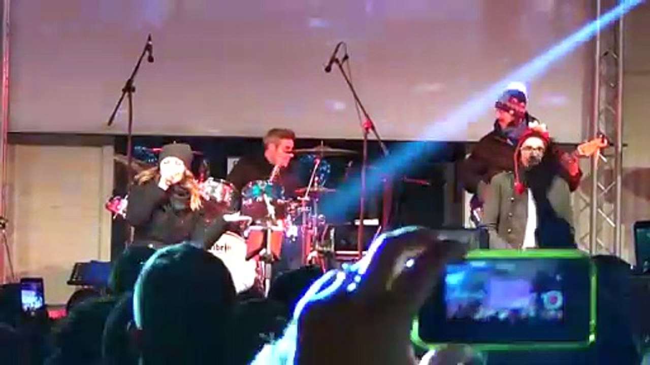 Cristina D'Avena feat . Gem Boy - Mila e Shiro due cuori nella pallavolo (live)