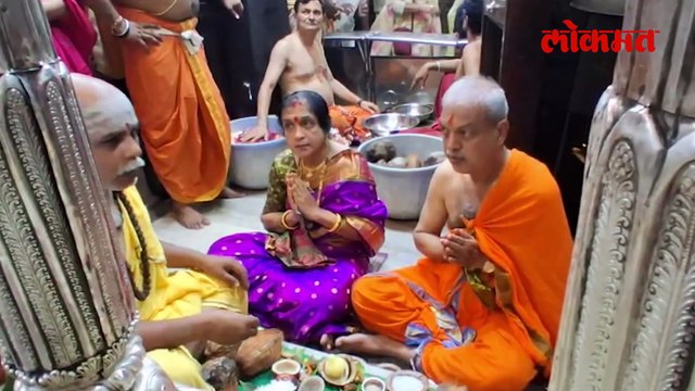 तोफेच्या सलामीने अंबाबाई मंदिरात नवरात्रोत्सवाला प्रारंभ