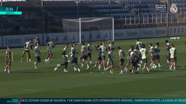 Entrenamiento del Real Madrid antes de viajar para visitar al Levante UD