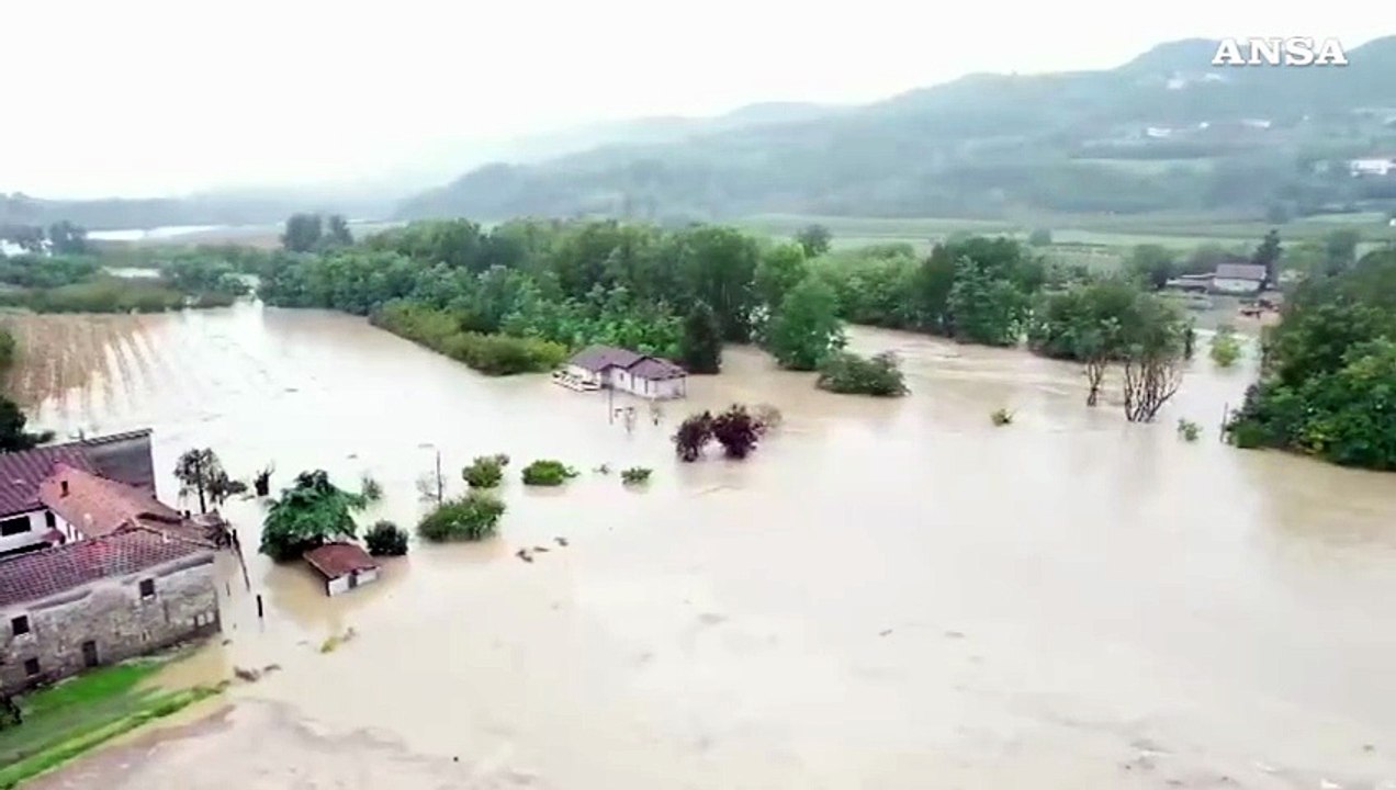 Maltempo, esondato il fiume Bormida