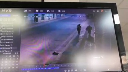 Herido tras recibir un fuerte golpe de un camión cuando caminaba por la acera en Nava de la Asunción