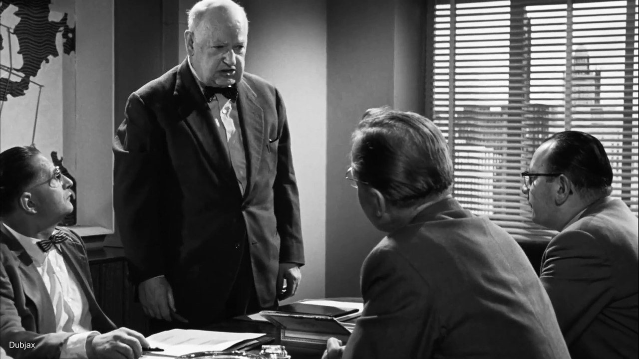 The Battle of the Sexes (1960) | Full Comedy Movie | Peter Sellers Classic