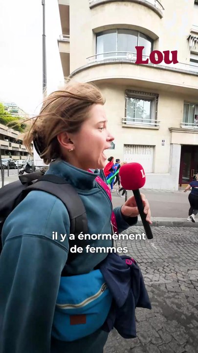 Ce week-end, notre journaliste Madeleine a suivi Alix, Julie et Suzanne sur le 10 kilomètres de La Parisienne. Une course 100 % féminine sur laquelle la grand-mère, la mère et la fille ont vécu de belles émotions ;)
