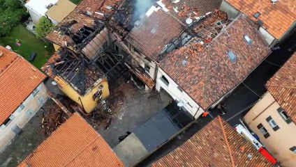 Cremella, cascina distrutta da un incendio: il rogo è stato appiccato di proposito