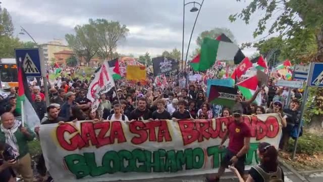Sciopero per Gaza, la manifestazione a Marghera: il video del corteo