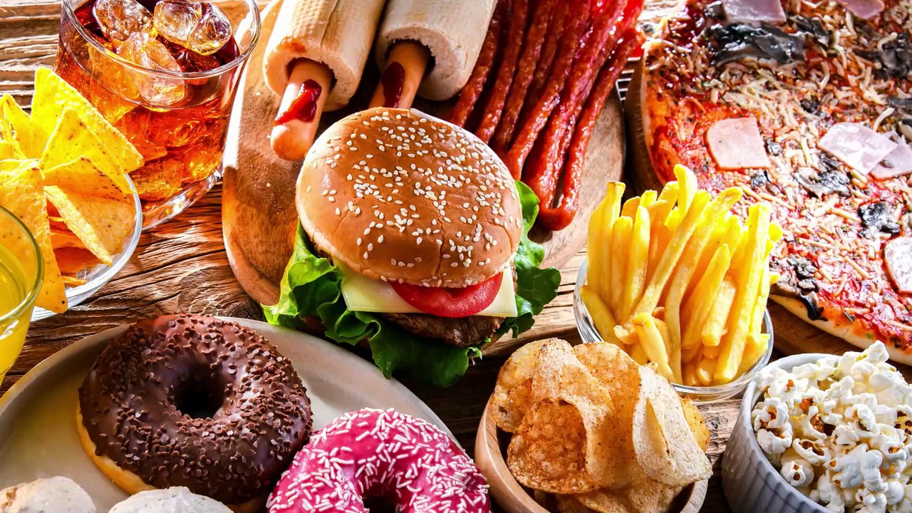 Il junk food danneggia la memoria. Gli effetti del cibo spazzatura sul cervello