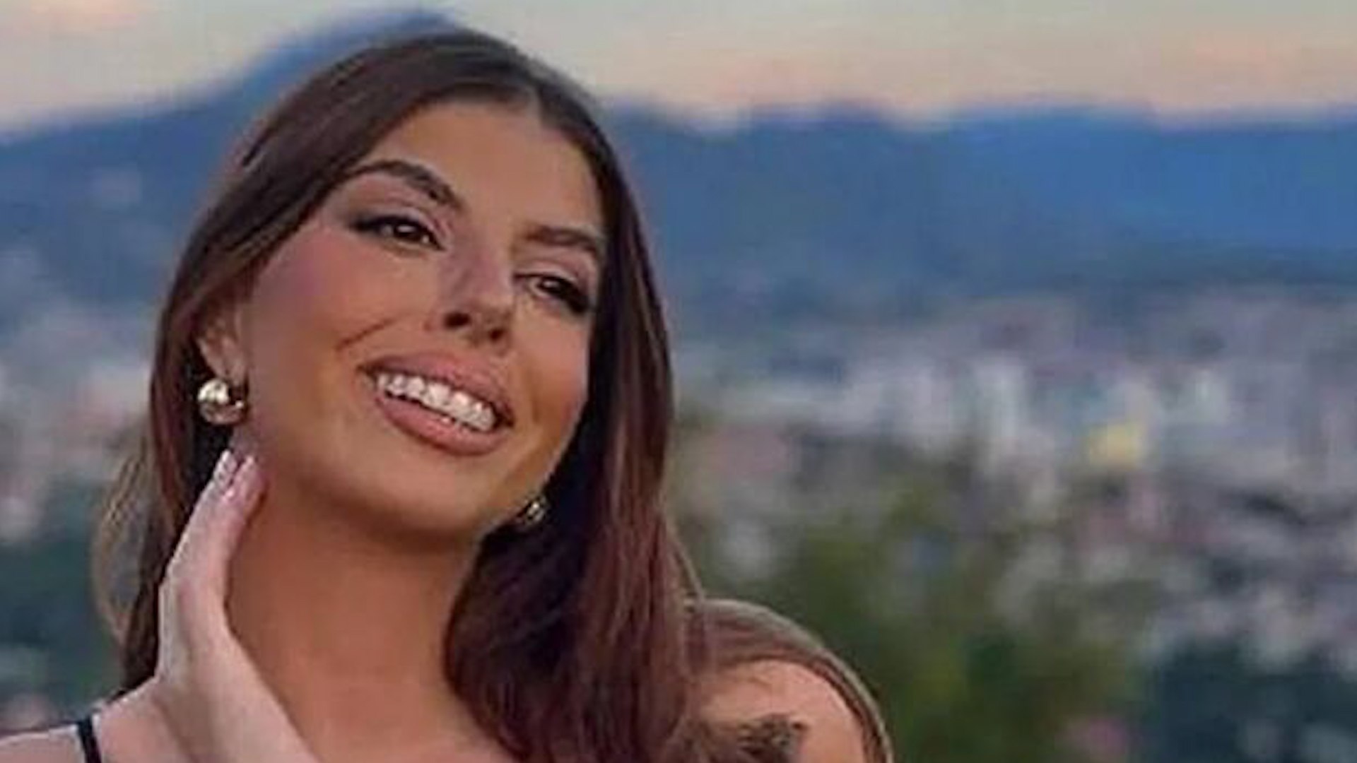 La influencer Adna Rovcanin muere dos días después de su boda, a los 23 años