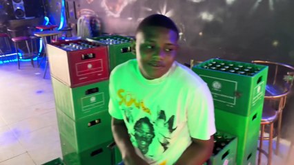 Fui a buscar a jose y a juan para ponerlo a trabajar  SE SORPRENDIERON