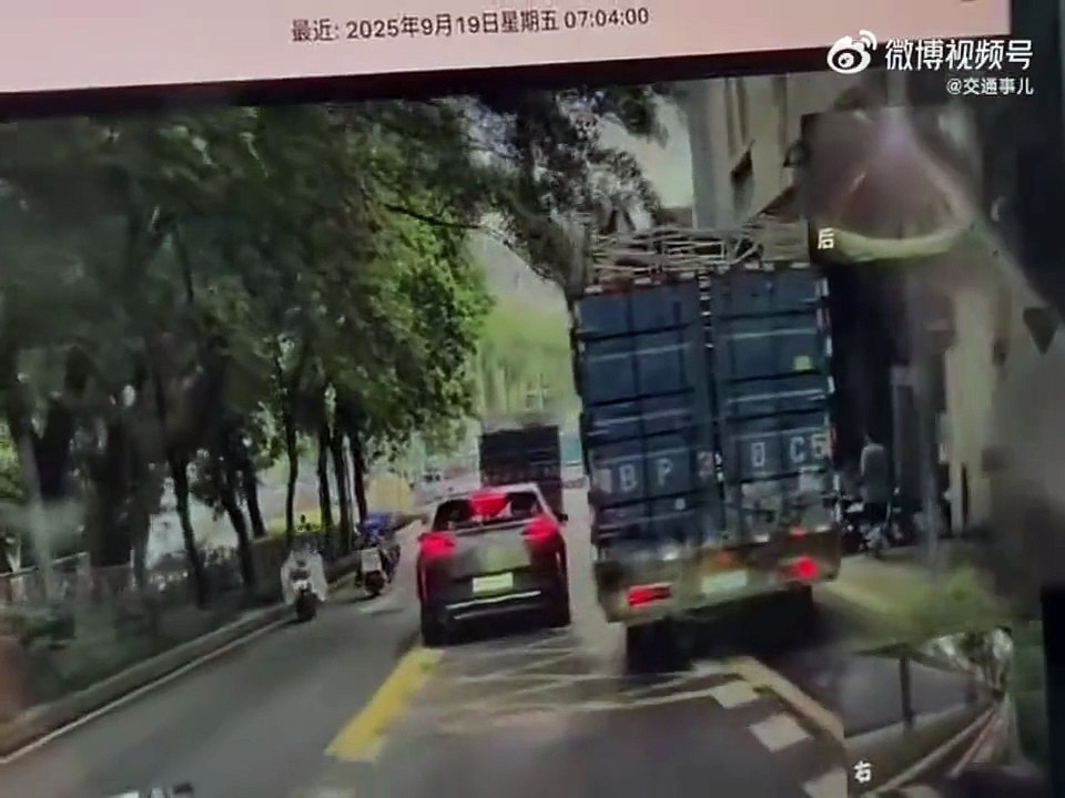 Ce routier réussit l'impossible avec son camion