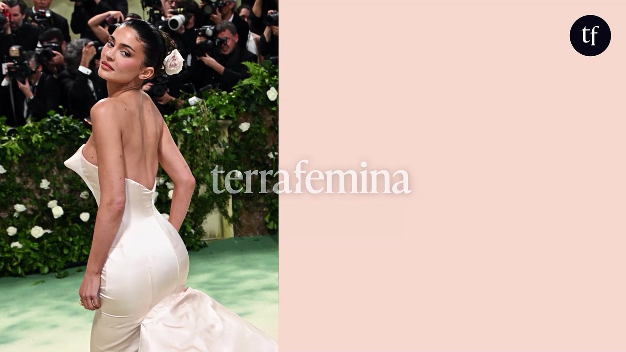 "Photos de strip-teaseuse" : Kylie Jenner se dé...