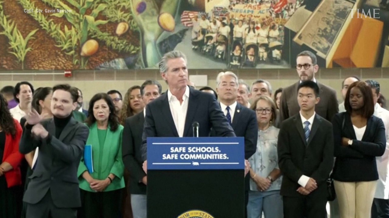 California Bans ICE Agents From Wearing Masks to Conceal Identity