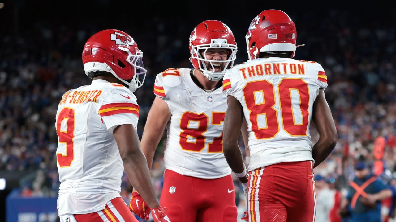 Chiefs' Strategic Wins and Giants' Struggles Continue