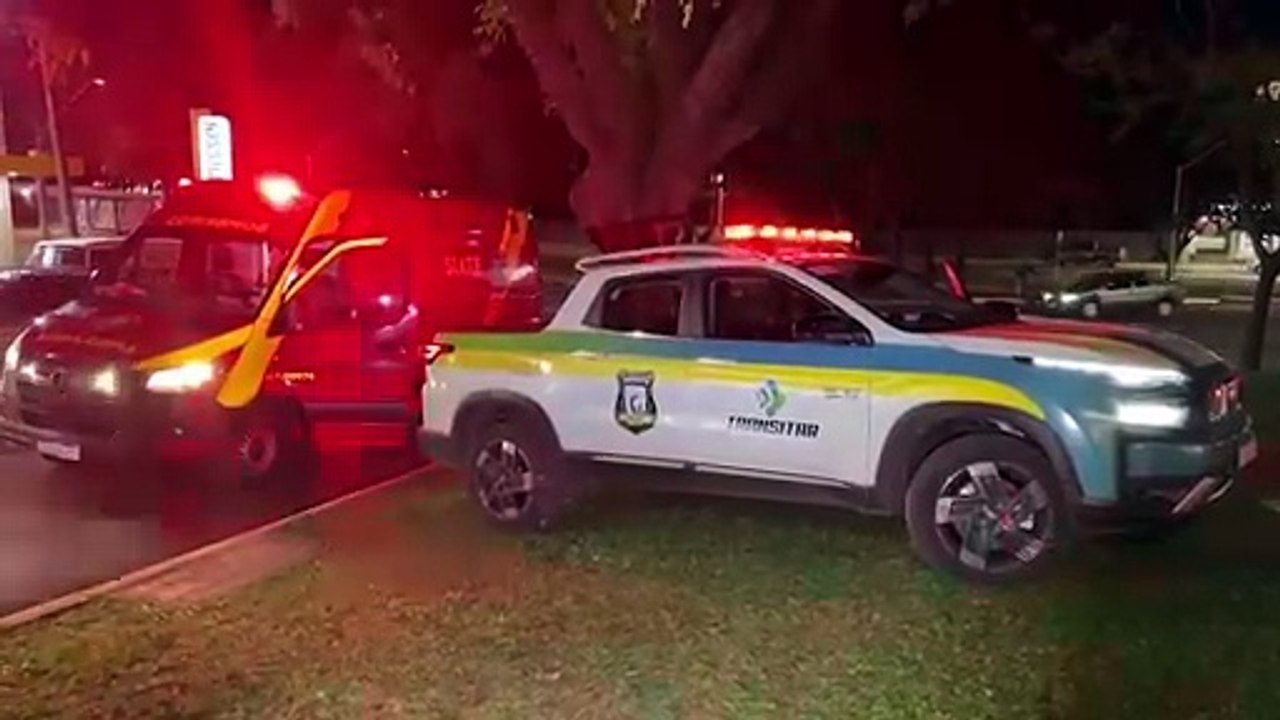 Óleo na pista provoca queda de motociclista no Bairro São Cristóvão