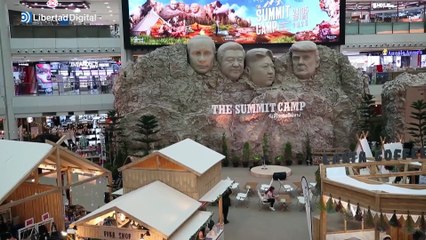 Un centro comercial en Tailandia parodia a Putin, Xi, Kim y Trump en un "Monte Rushmore"