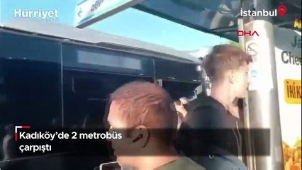 Kadıköy'de 2 metrobüs çarpıştı