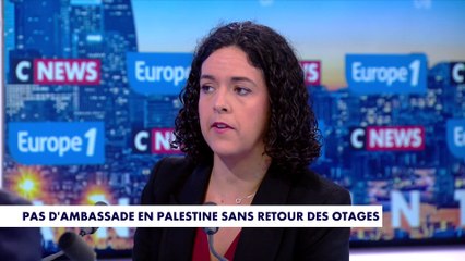 La polémique des drapeaux palestiniens sur des mairies, vue par Manon Aubry