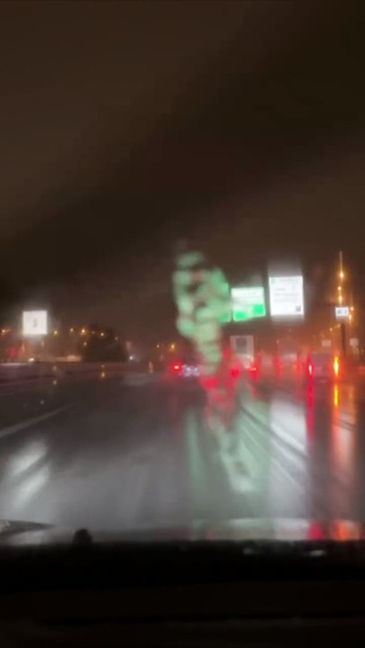 "Maltempo in Lombardia: Piogge Torrenziali e Temperature Autunnali Sostituiscono il Caldo Estivo"