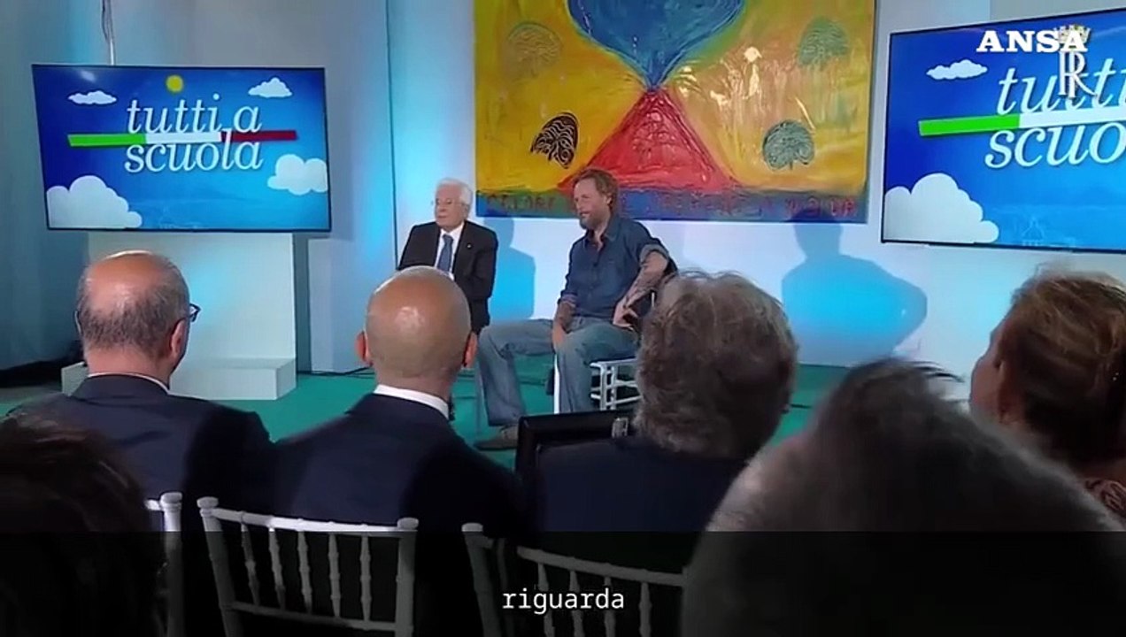 Mattarella con Jovanotti a Nisida: "La scuola e' il veicolo per il futuro"
