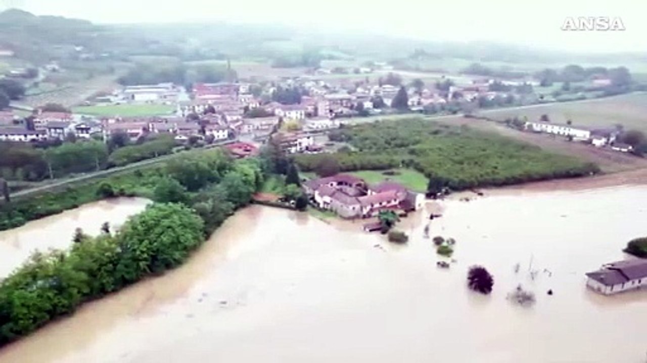 Maltempo, esondato il fiume Bormida