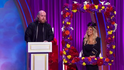 "Roast in Peace" arriva su Prime Video: i comici fanno il "funerale" a quattro vip