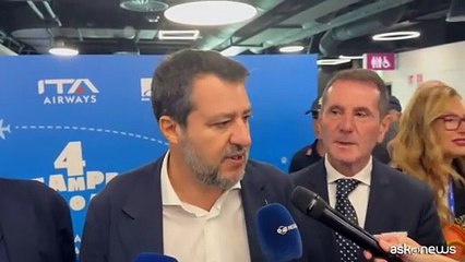 In aereo con cani di grossa taglia senza trasportino