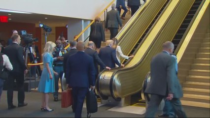 Trump Forced to Walk Up UN HQ Escalators After Malfunction