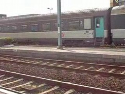 um de bb 67451 en voyage et bb 67318 multiservice