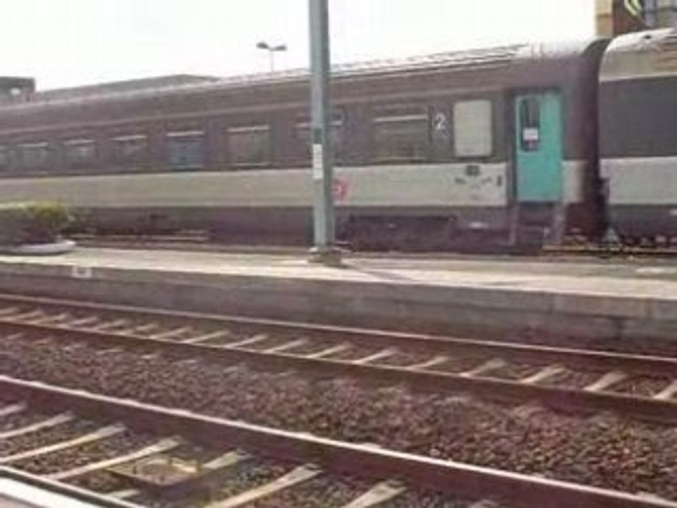 um de bb 67451 en voyage et bb 67318 multiservice