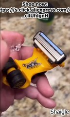 Finger Razer Car for Men’s Bald Head Shaving 🧔