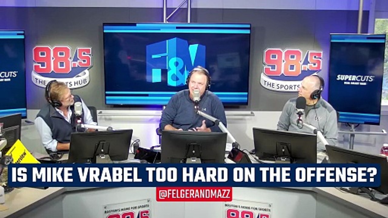 Is Mike Vrabel too hard on the Patriots offense?