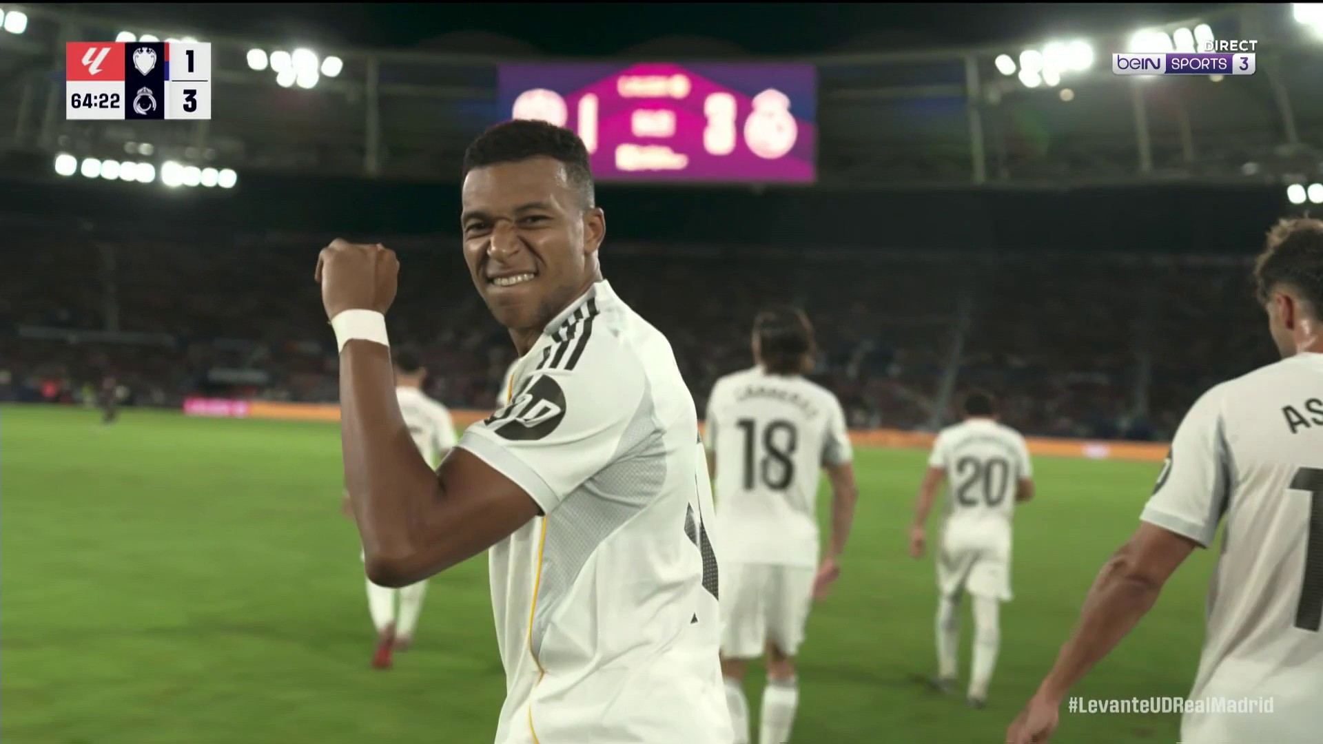 La Liga : Mbappé enfonce Levante avec une panenka !
