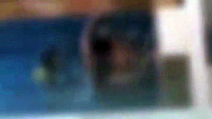 Casal faz sexo na frente de criança e tenta dar álcool para ela beber