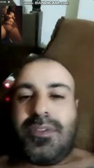 فضيحة يزن خالد  من سوريا مقيم بلبنان اعمل العاده السريه امام الكاميرا دون استحياء