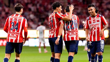 Chivas le da una alegría a la afición y derrota al Necaxa de Fernando Gago en el Estadio Akron