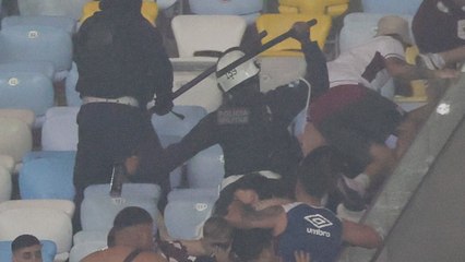 Caos y terror en Maracaná: la Policía carga contra ultras de Lanús que se peleaban entre ellos