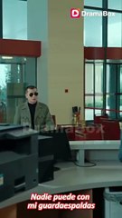 Santiago, guardia de seguridad, acosa a una heredera y su secreto podría salir a la luz