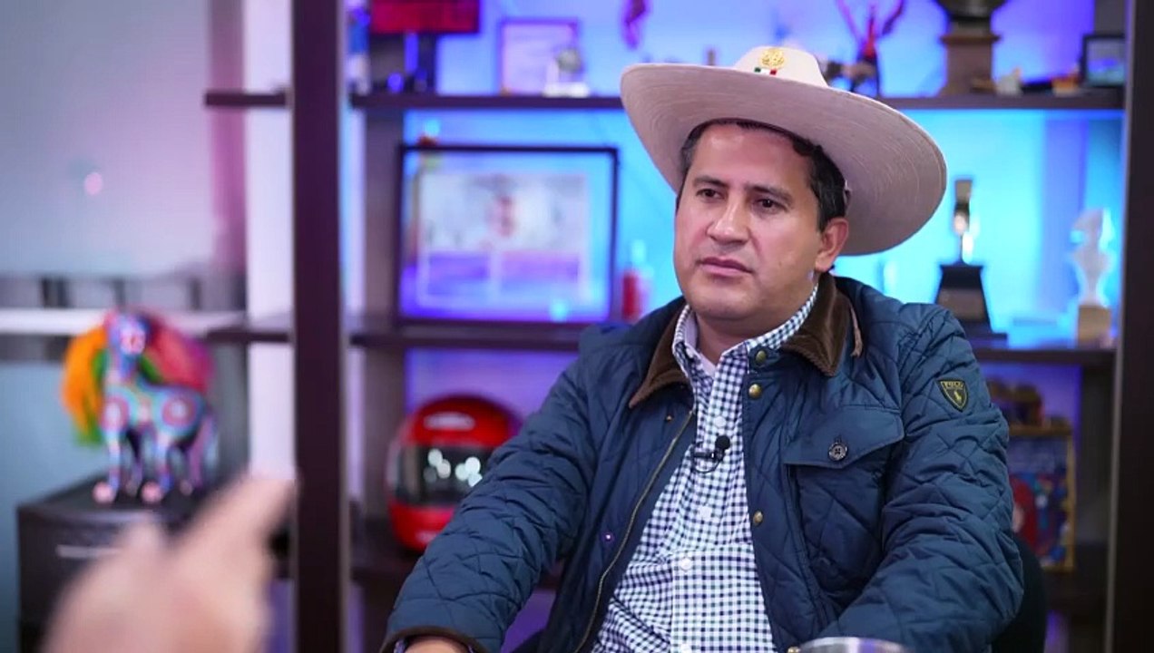 Alcalde de Uruapan, Carlos Manzo, confronta a AMLO | El Asalto a la Razón